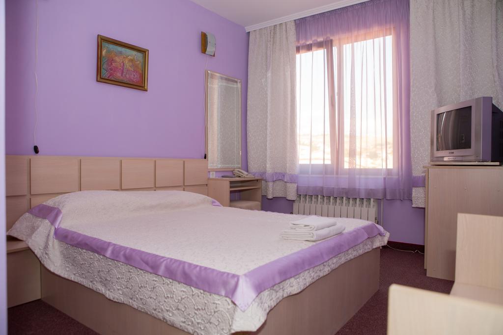 סנדנסקי Семеен Хотел Сокол חדר תמונה